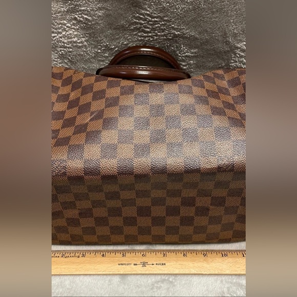 Louis Vuitton Speedy 30 Bag - Picture 7 of 10